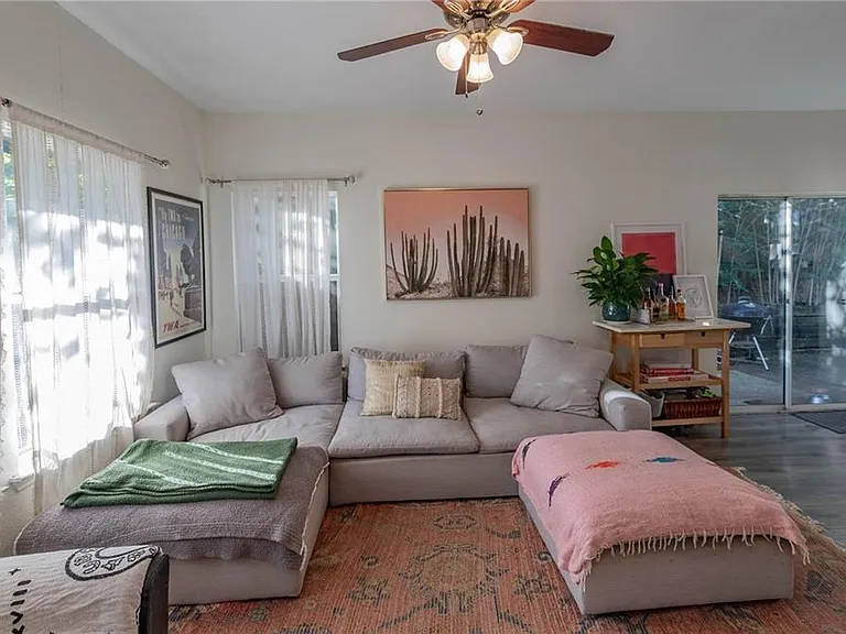 1198 E M Franklin Ave — Photo 7