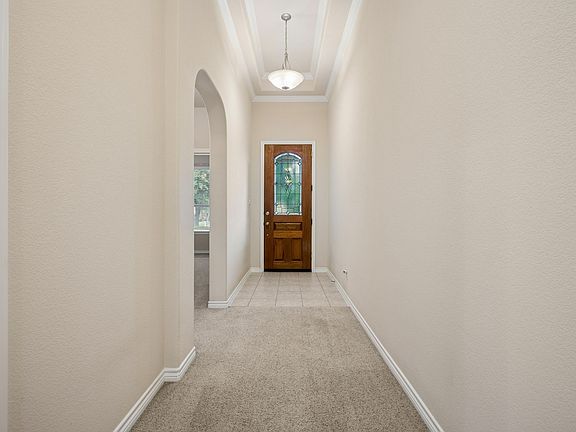 4th image of 1208 Isabella Ln