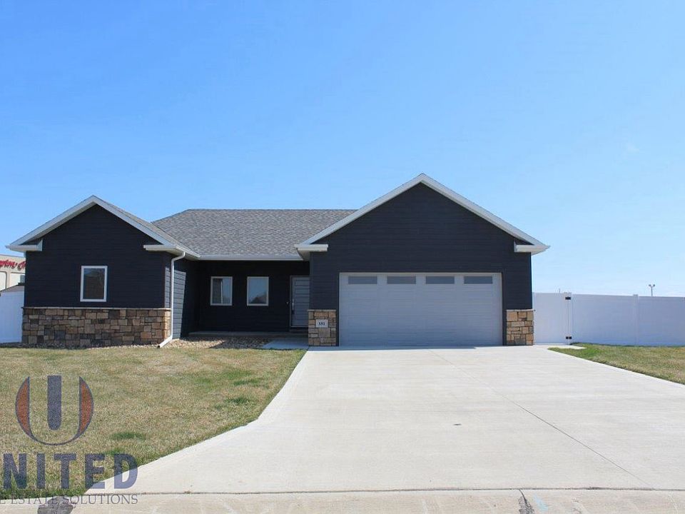1st image of 181 N Churchill Cir