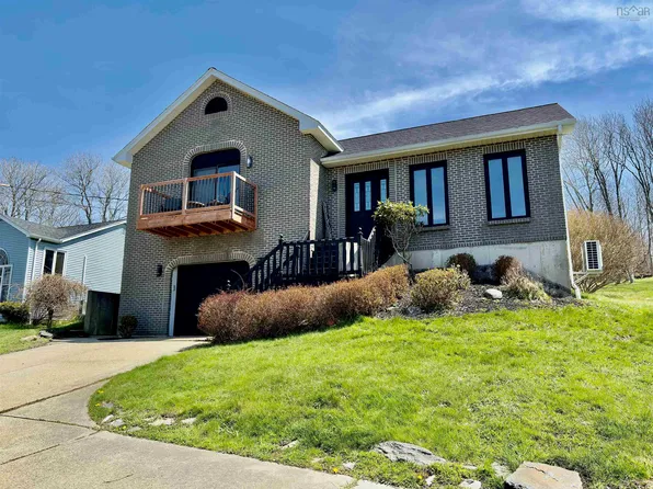 128 Highway 1, Dayton, NS B5A 5A1