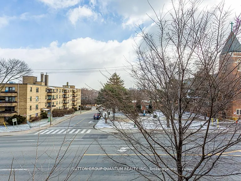 2550 Bathurst St #218 — Photo 17