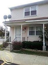 1st image of 30 Greenwoode Ln #1