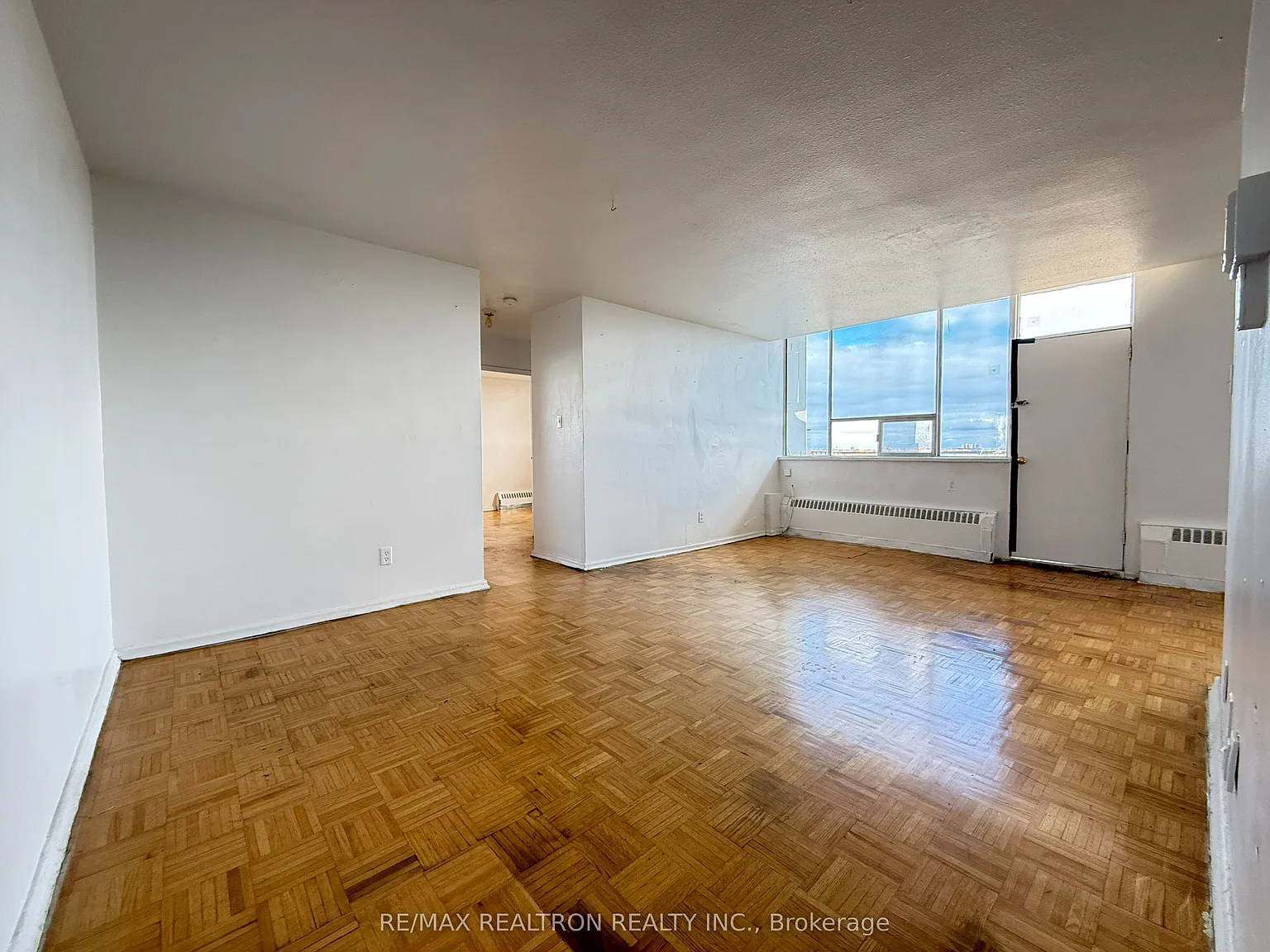 2 bed, $1,995 — Photo 1