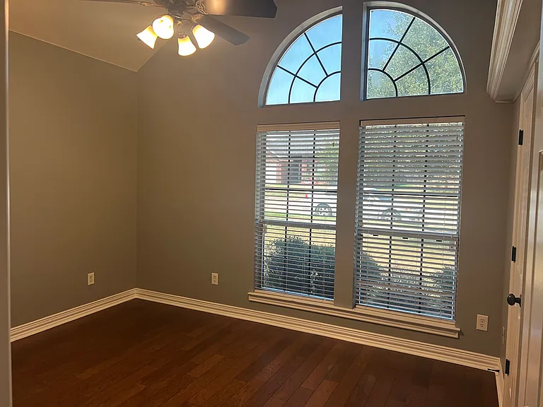 5633 Ross Creek Ln — Photo 15
