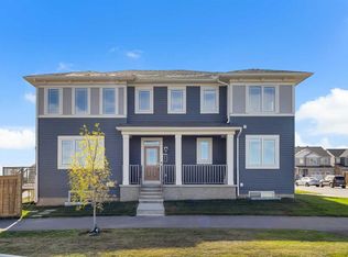 917 N 148th Ave NW, Calgary, AB T3P 2H2