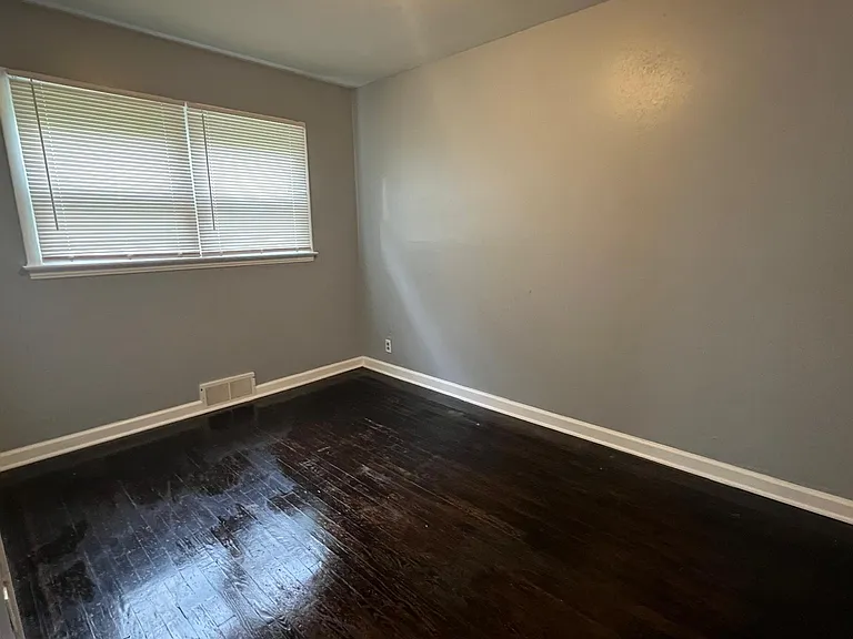 9112 Belcour Dr — Photo 14