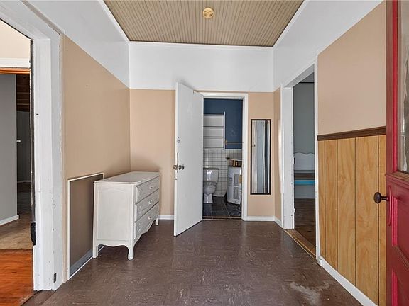 5th image of 655 Lewis Roberts Rd