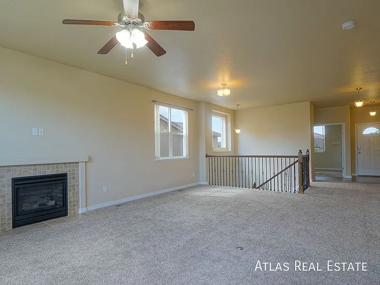 5828 Cumbre Vista Way — Photo 10