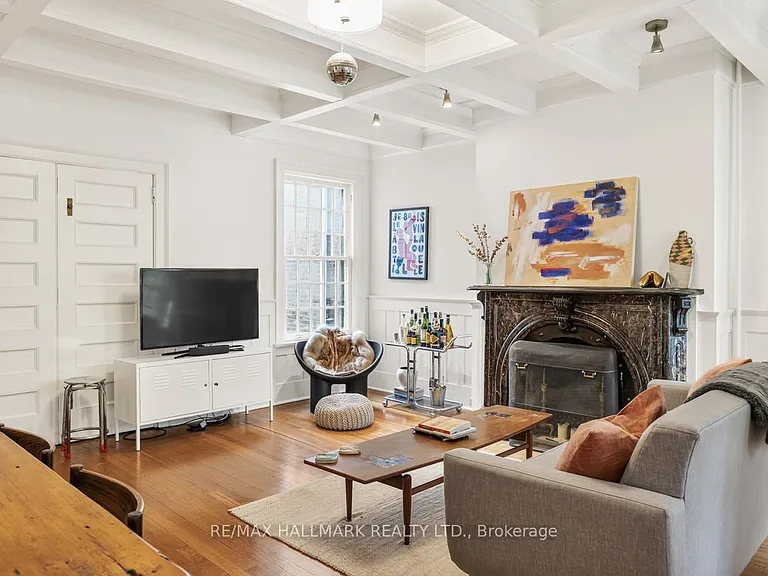 344 Palmerston Blvd #MAIN — Photo 3