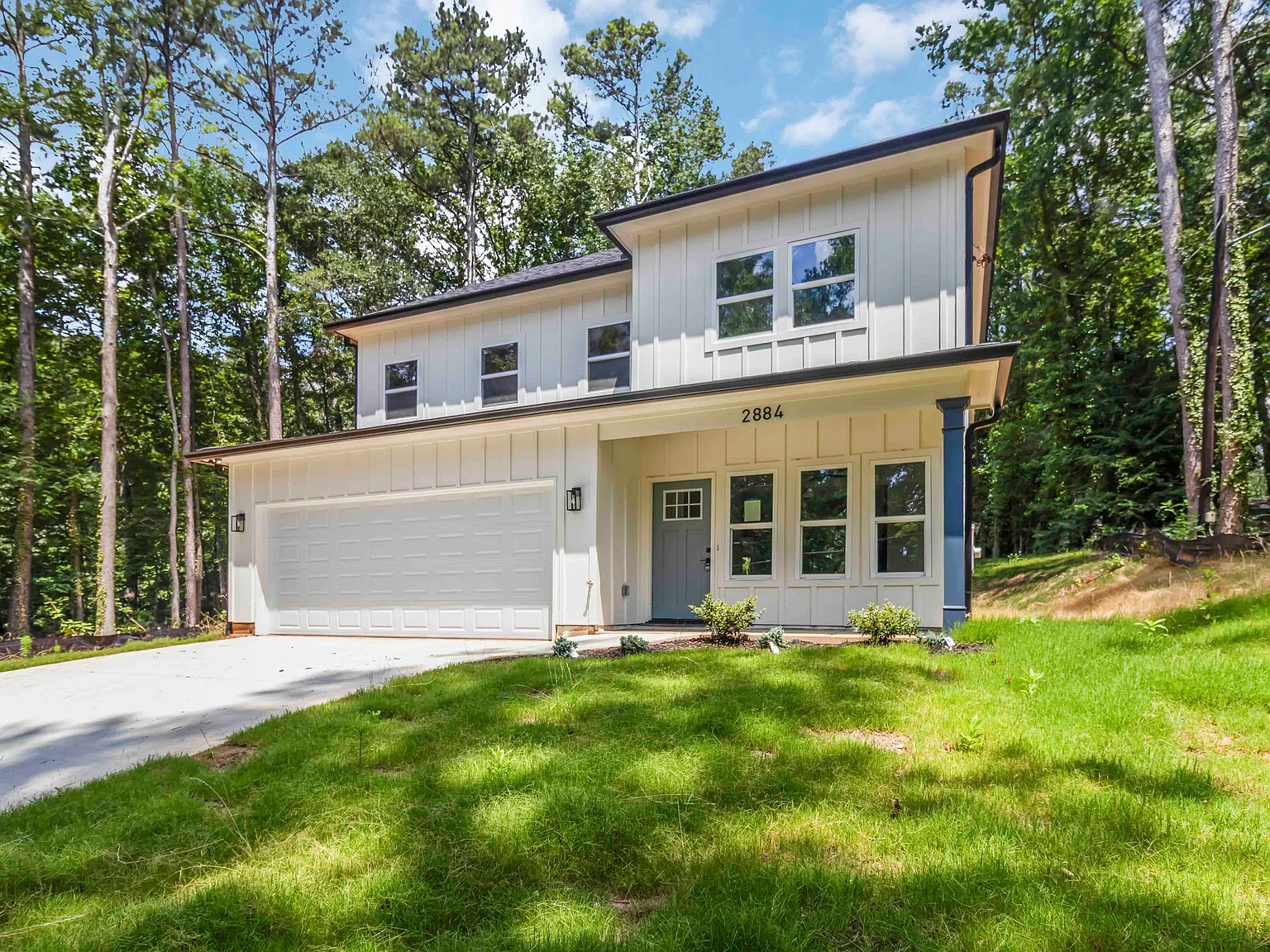 4 bed, 3.5 bath, 3300 sqft, $2,995 — Photo 3