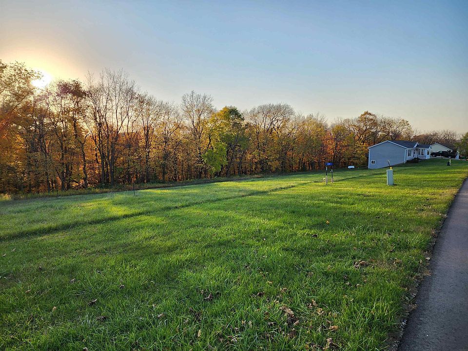 1st image of 329 Eagle Dr Unit 83