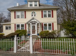 615 Wayne St, Bridgeport, CT 06606