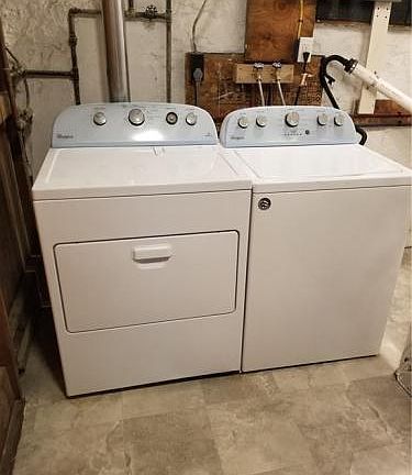 4th image of 1 Lakeview Ave #1