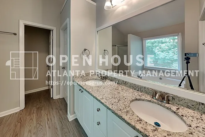 105 Cottage Oaks Ln — Photo 11