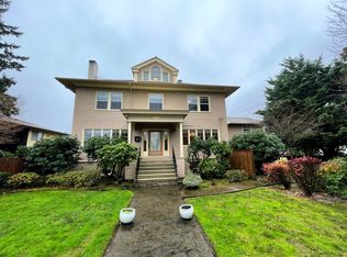 5514 NE Halsey St, Portland, OR 97213
