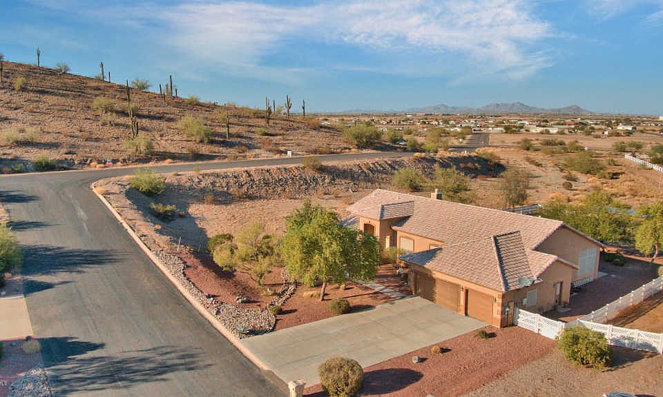 1st image of 10778 W Quartz Dr