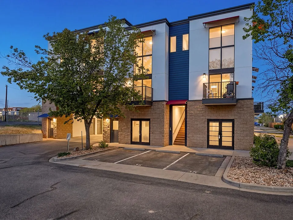 4645 Broadway St #C3