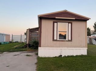 155 Hillcrest Ave TRAILER 48, American Falls, ID 83211