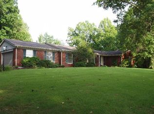 1104 Summitt Rdg, London, KY 40741