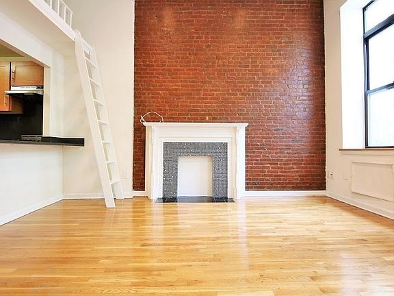 4th image of 156 W 75th St #3F