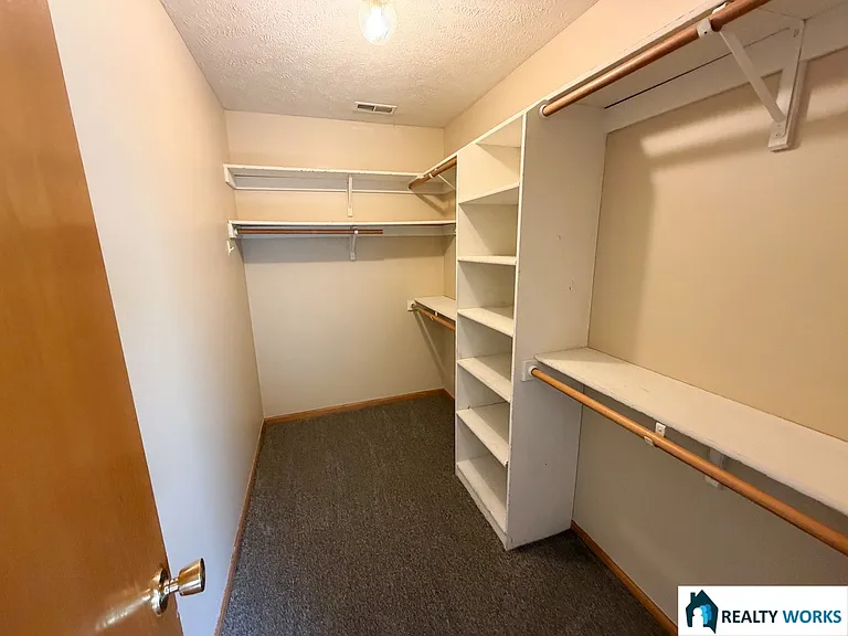 2230 W Todd Ln — Photo 4