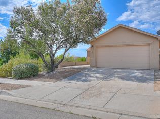 6104 Rose Park Ave NW, Albuquerque, NM 87114
