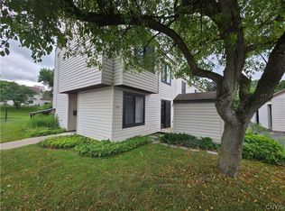 501 Natick Cir, Camillus, NY 13031