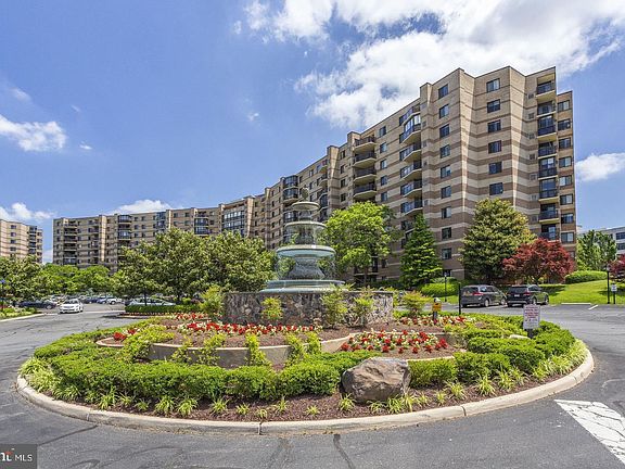 3rd image of 8370 Greensboro Dr APT 110