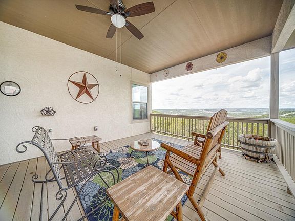 5th image of 1041 Roanoke Ln