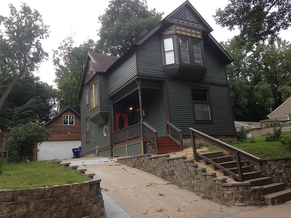 1st image of 504 Belvidere St E
