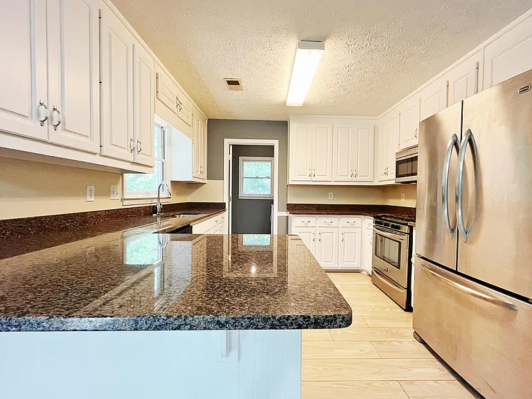 3060 Oak Meadow Dr — Photo 13