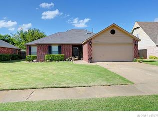 11113 E 118th St N, Collinsville, OK 74021