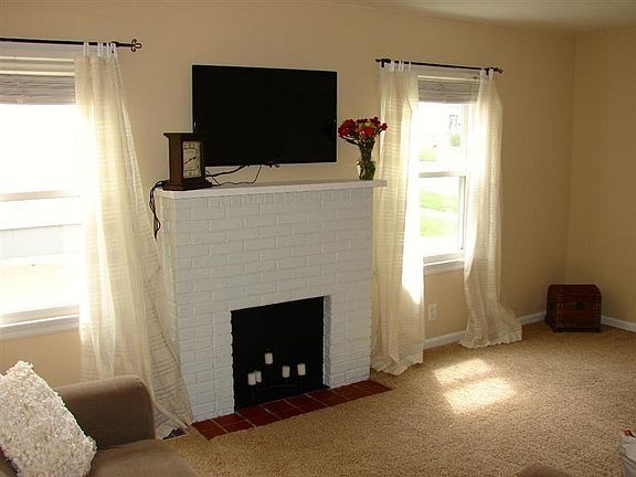 5th image of 2022 W Bataan Dr