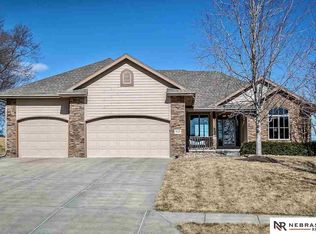 9125 Kilpatrick Pkwy, Bennington, NE 68007