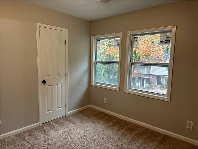 5144 Spring St #4 — Photo 17