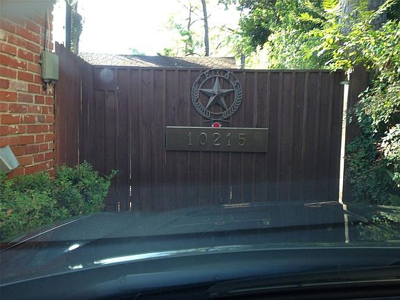 5th image of 10215 Oakpoint Dr