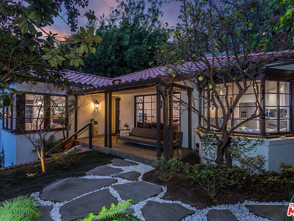 1st image of 8707 Sunset Plaza Pl