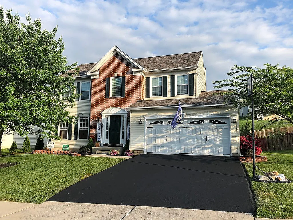 308 Watertons Way photo 1