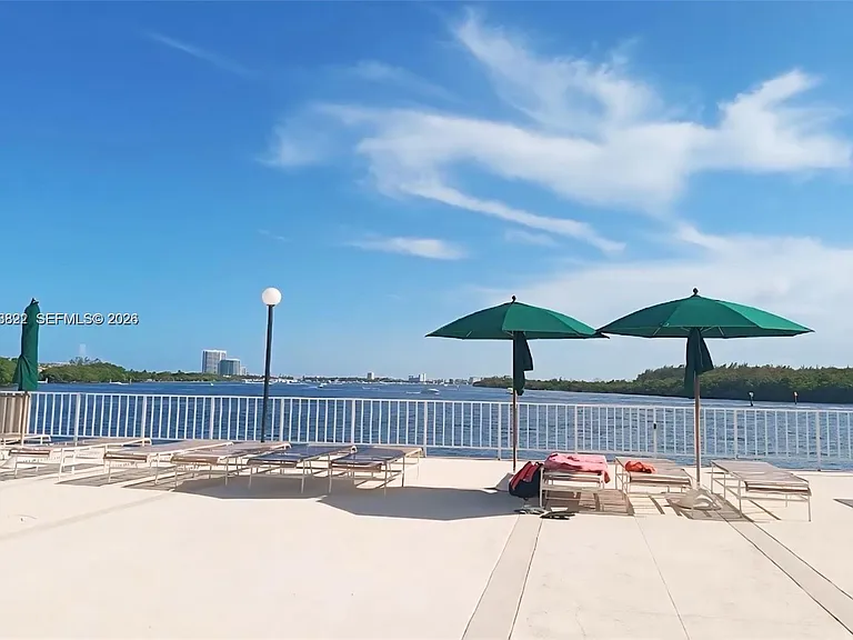 500 Bayview Dr #325 — Photo 8