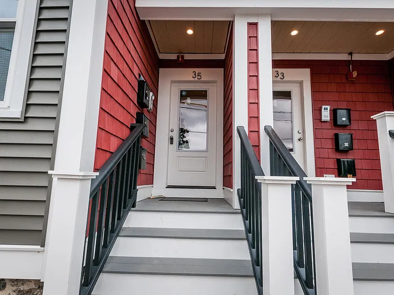 35 Woodman St #2 — Photo 10