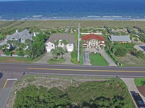 Beach walkover across street