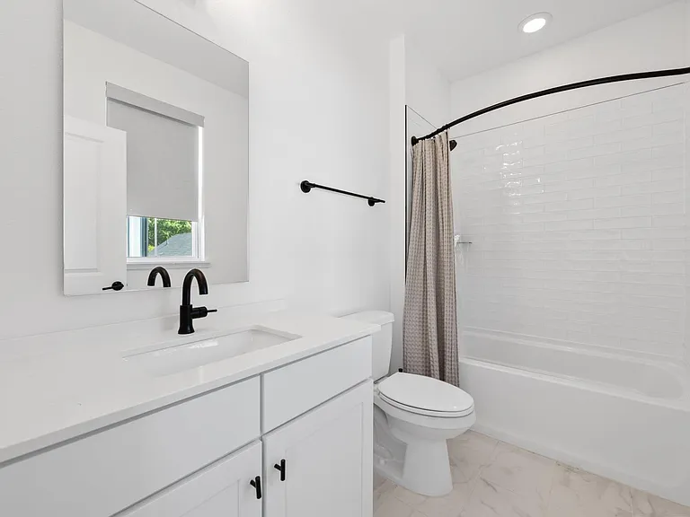 3809 Valley View Rd #10 — Photo 10