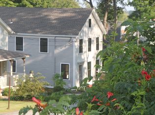 8 Latham St, Groton, CT 06340