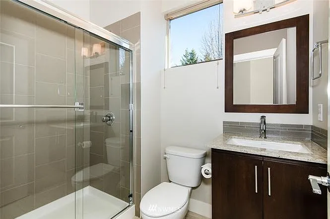 10301 Slater Ave NE — Photo 8