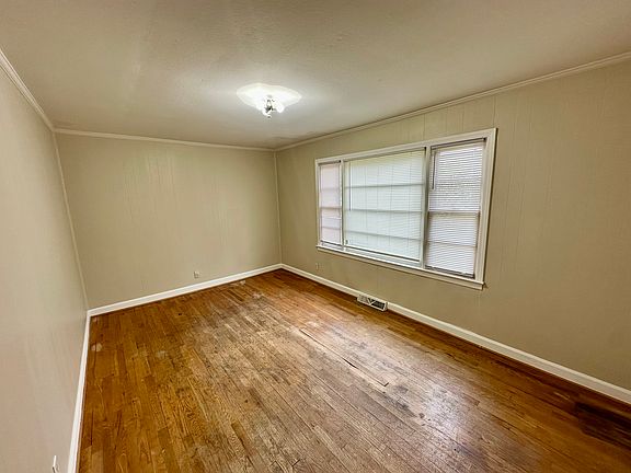 5th image of 109 Blackmon Cir