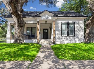 535 S Main St, Lockhart, TX 78644