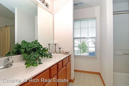 1st image of 623 W Kristina Ln