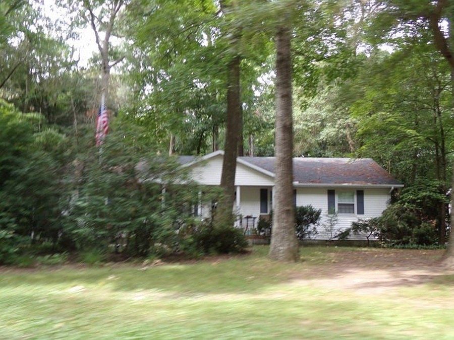 1st image of 404 Forest Dr