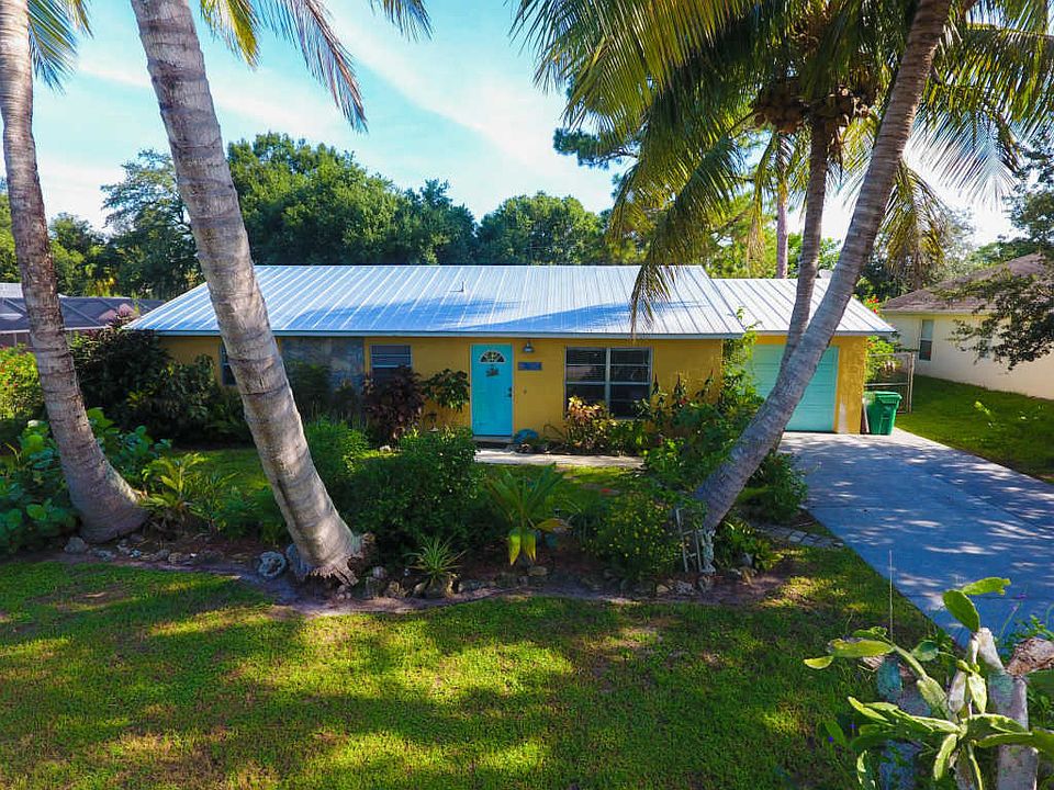 1st image of 7604 Coquina Ave