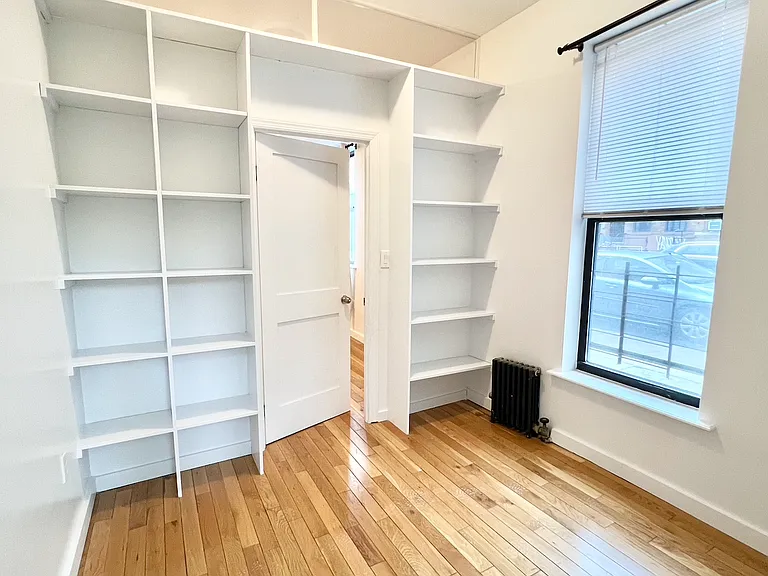 644 Wilson Ave #1 — Photo 4